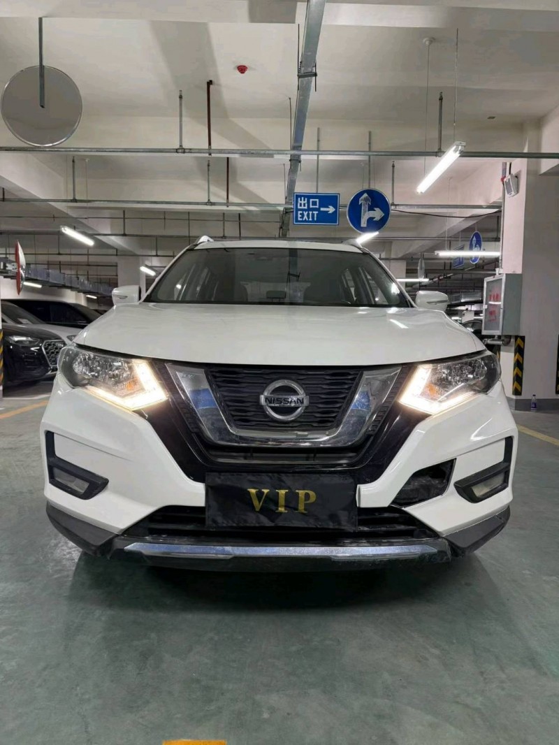襄陽21年日產奇駿1