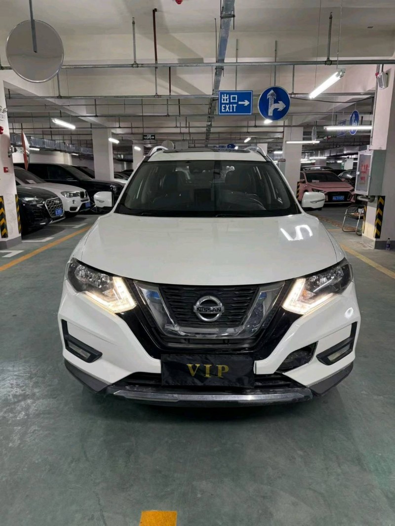 襄陽21年日產奇駿3