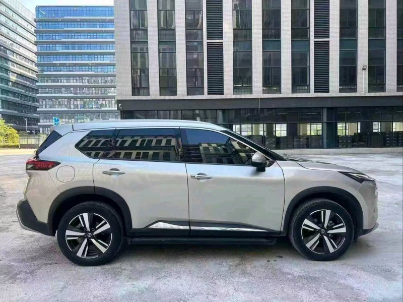 廣州21年日產奇駿4