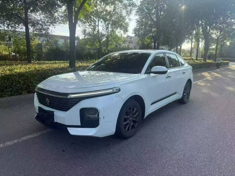 娄底21年宝骏RC52