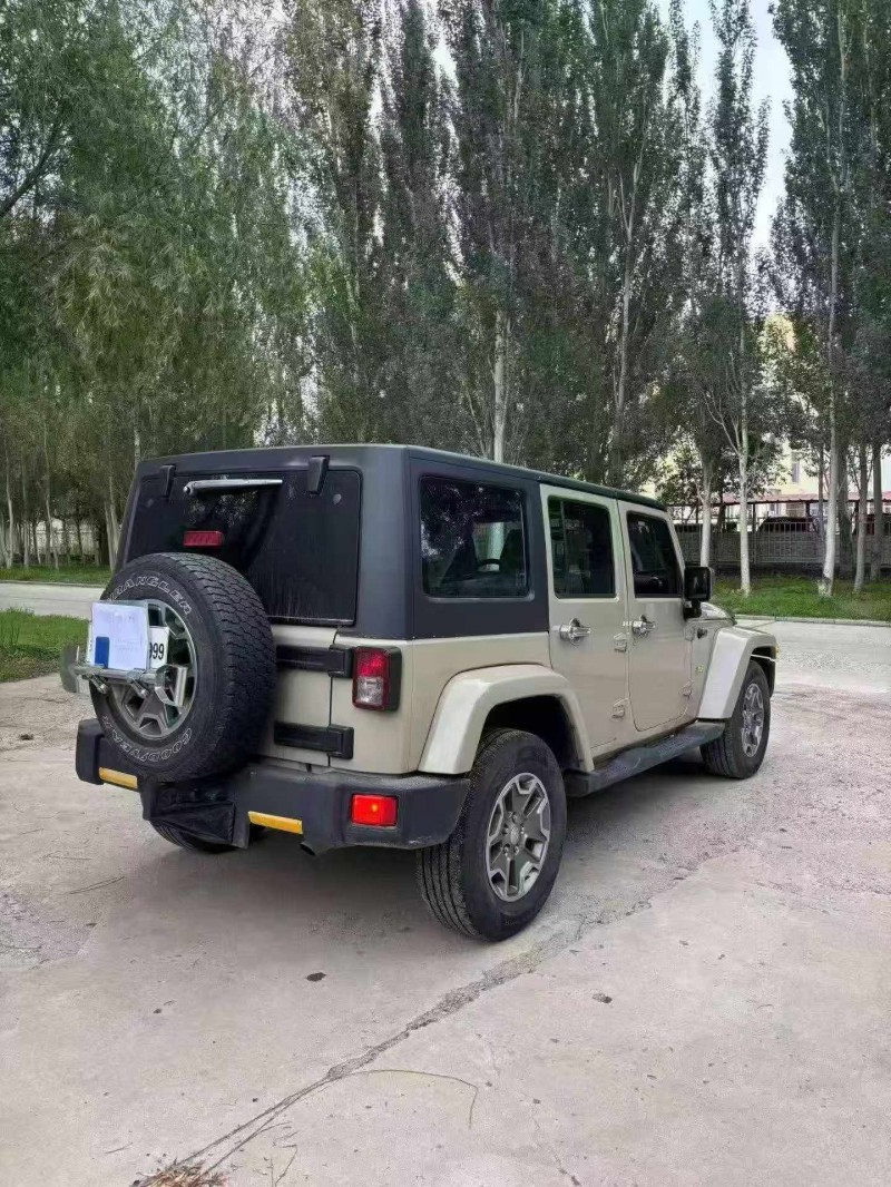 乌海18年Jeep牧马人8