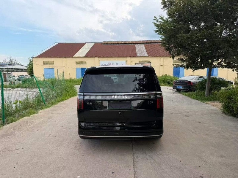 徐州25年极氪汽车0099