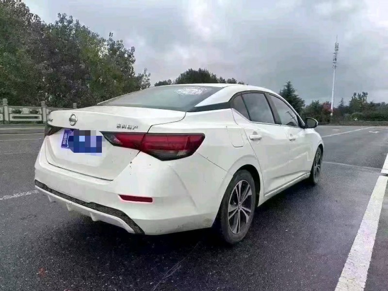 青島20年日產軒逸5