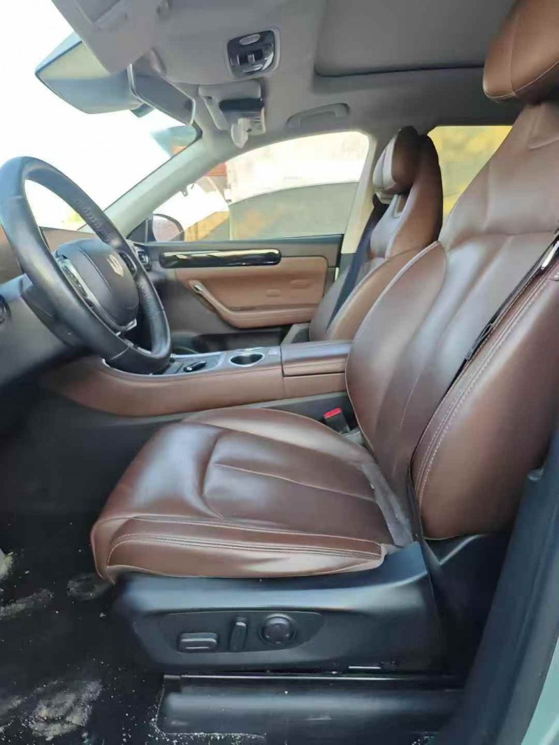 金华23年零跑汽车C113