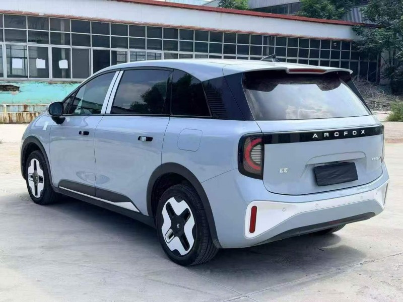 濰坊25年極狐汽車考拉7