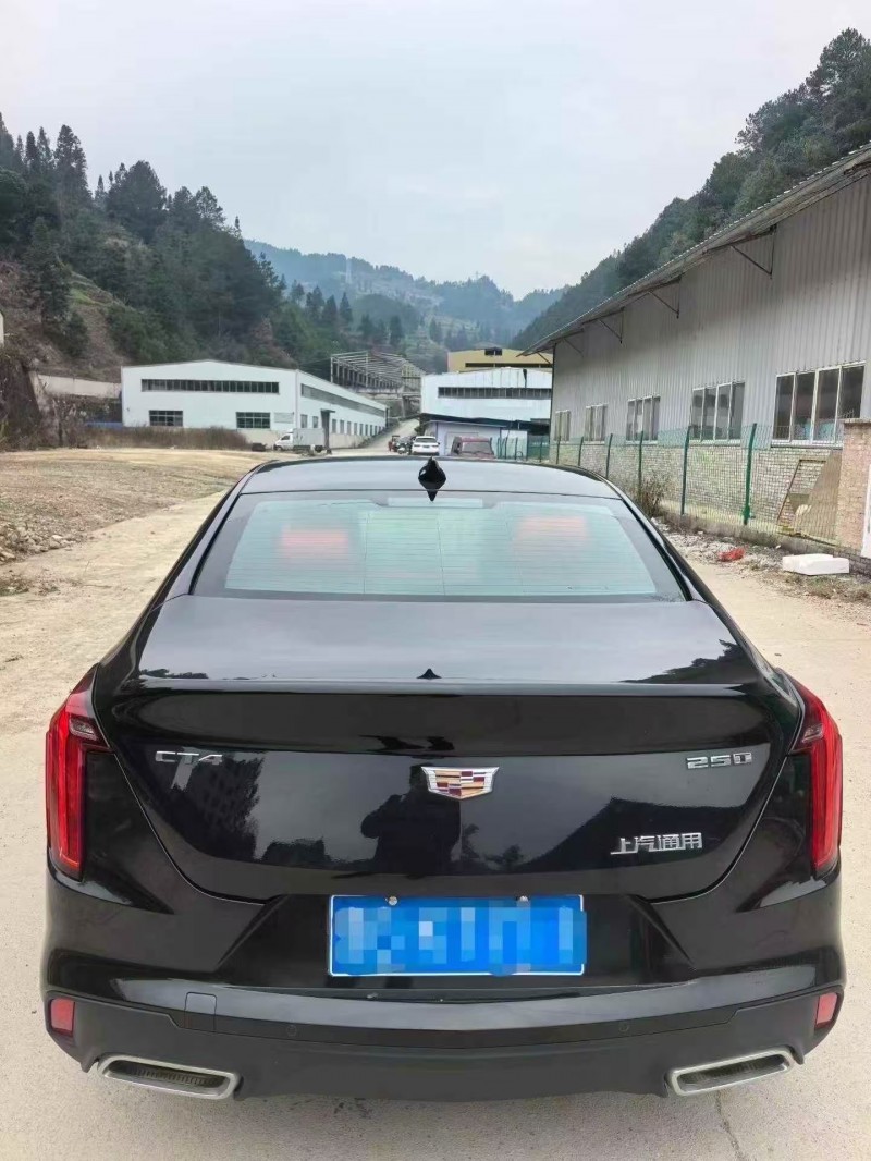 黔西南23年凯迪拉克CT49