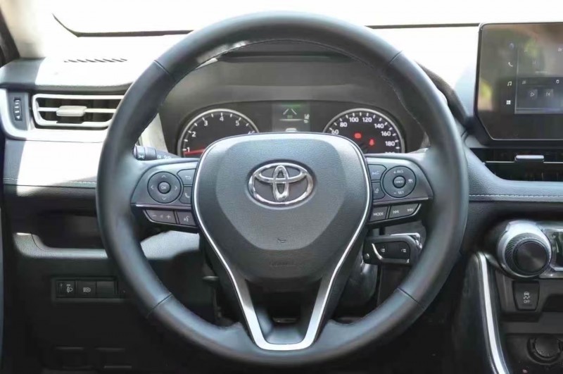 鹤壁26年丰田RAV4荣放5