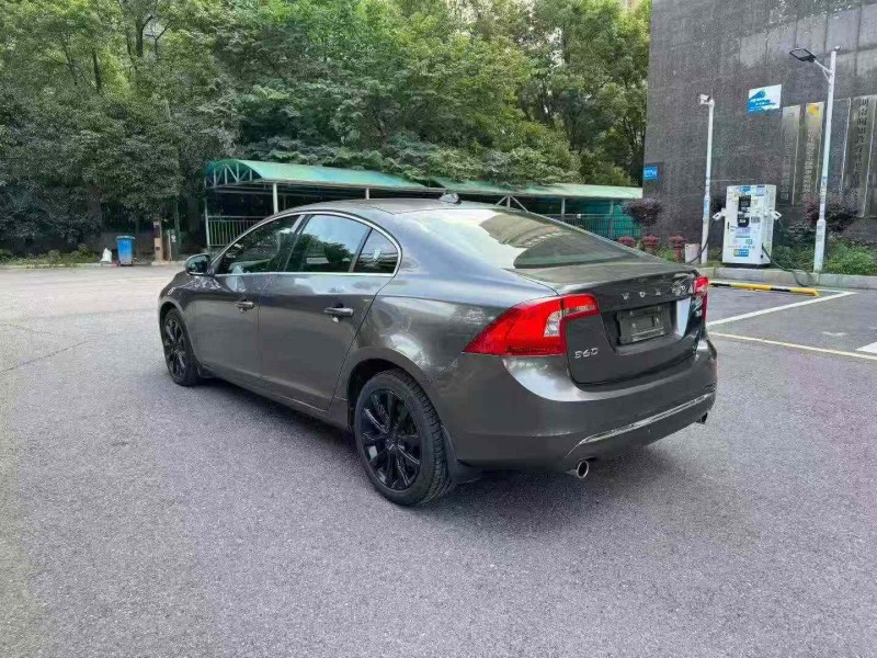 湘潭18年沃尔沃S60L8