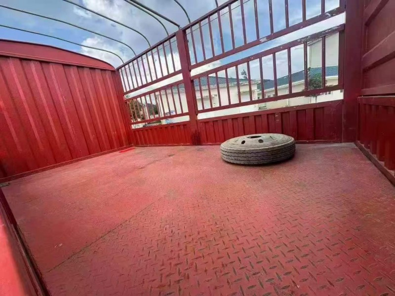 保定24年东风多利卡5