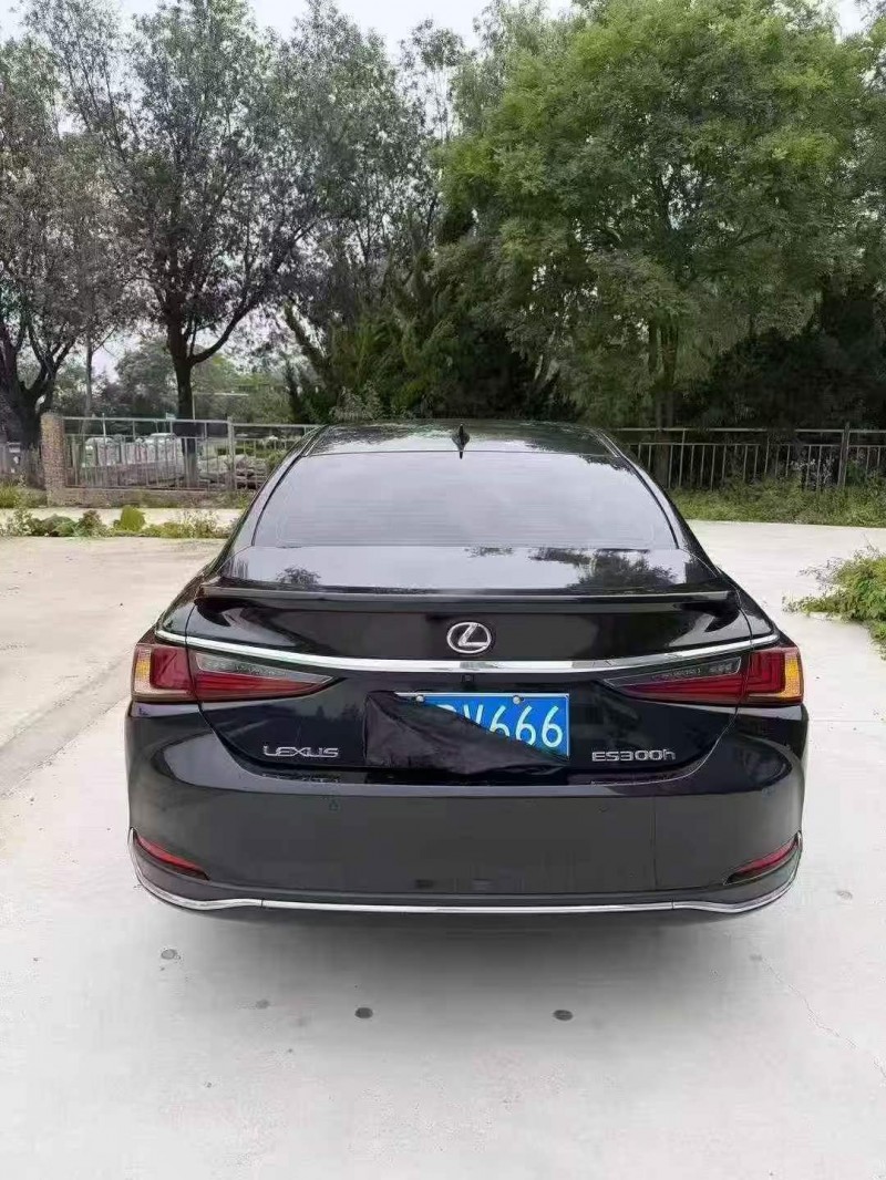 东营22年雷克萨斯ES9