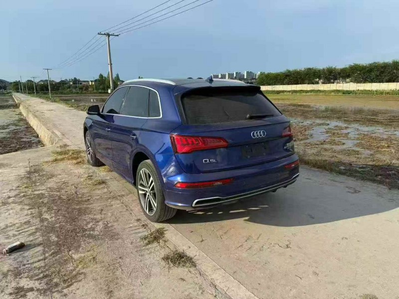 嘉兴20年奥迪Q55