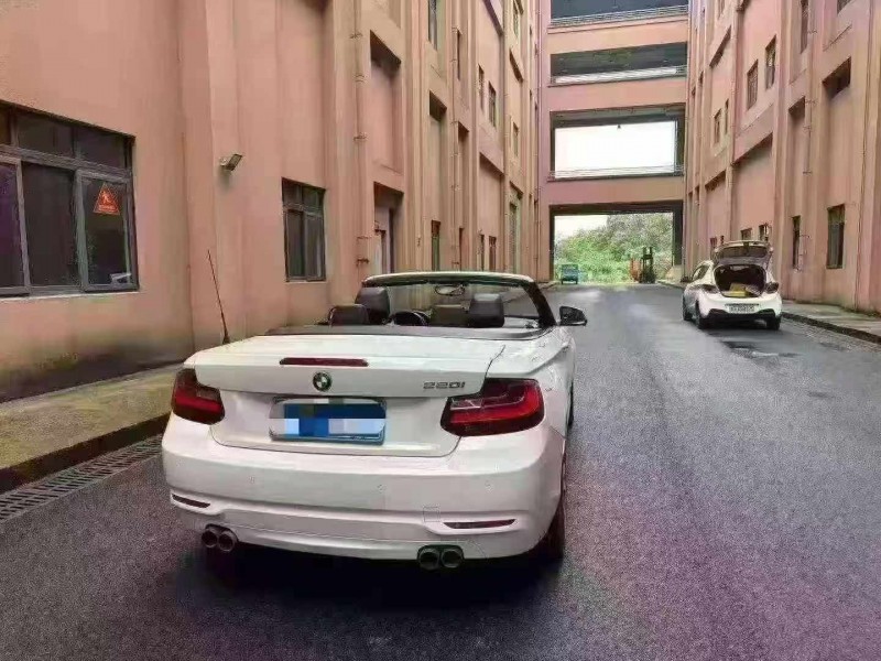 重庆16年宝马2系8