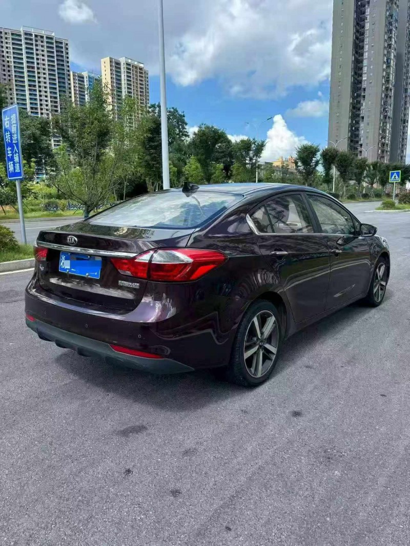 岳阳19年起亚K36