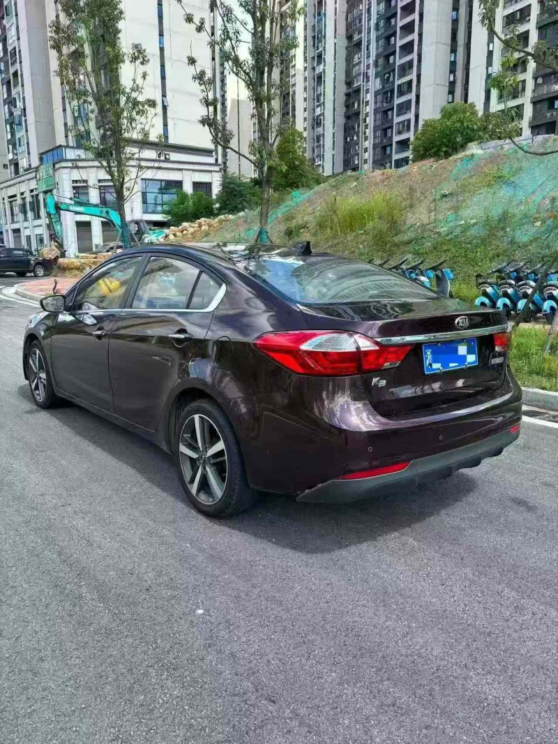 岳阳19年起亚K39