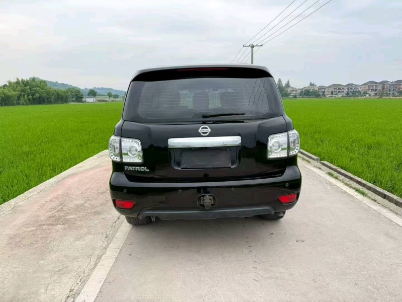 嘉兴19年日产途乐8