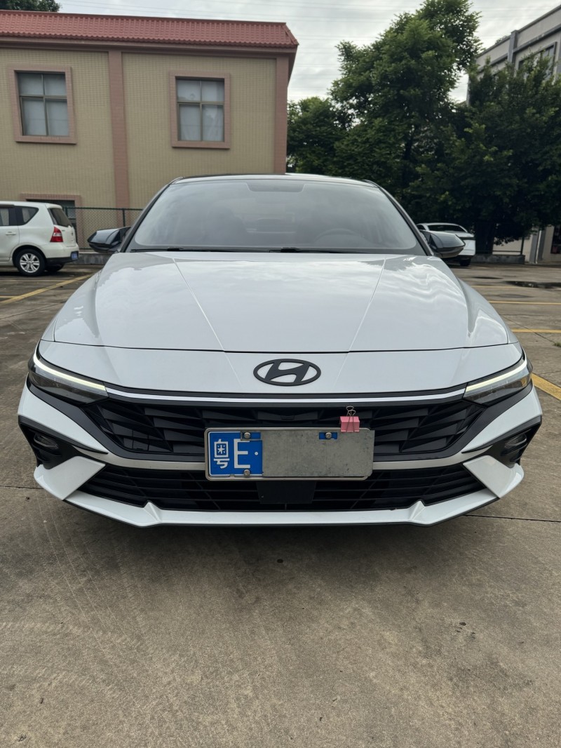 珠海24年现代伊兰特1
