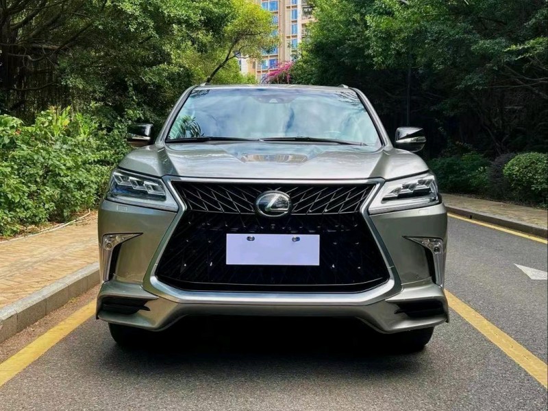 桂林20年雷克萨斯LX1