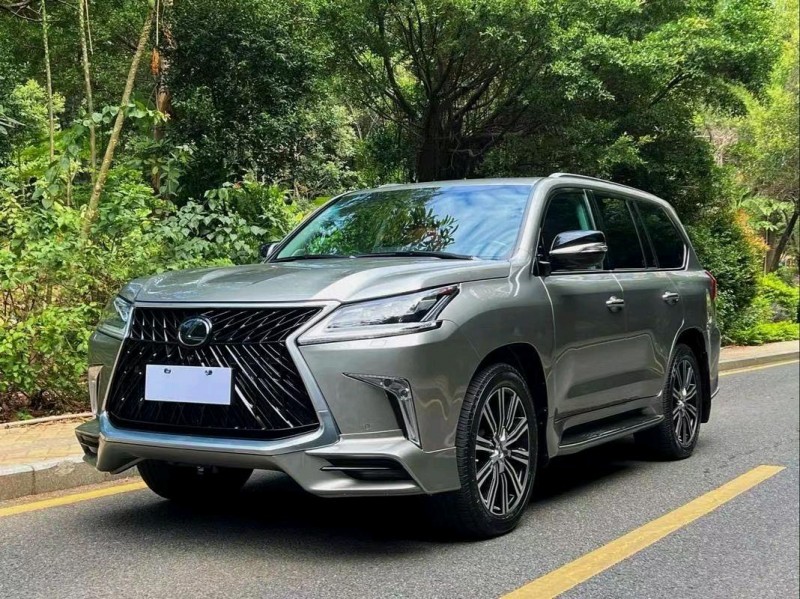 桂林20年雷克萨斯LX2