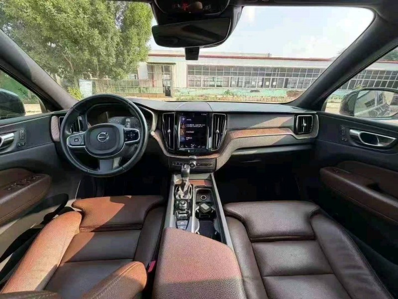 潍坊20年沃尔沃XC606