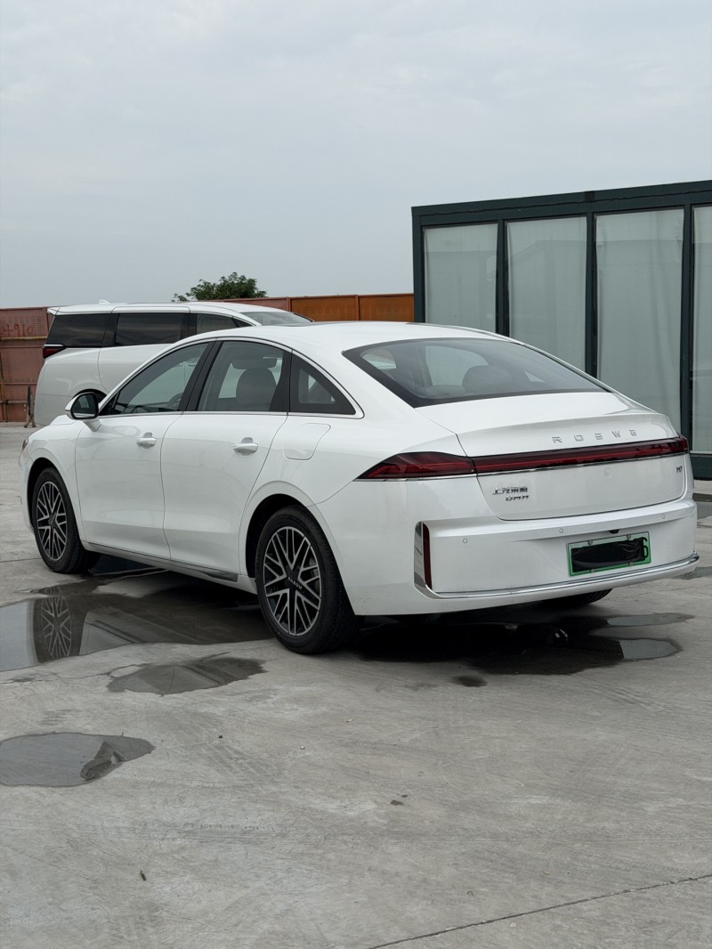 新乡26年荣威M78