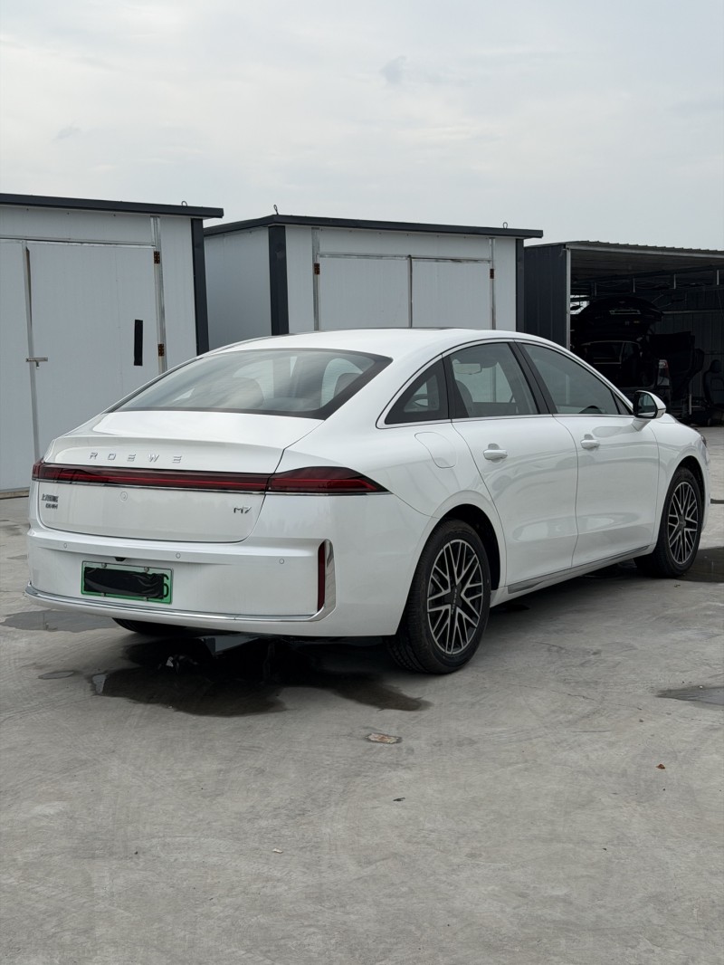 新乡26年荣威M79