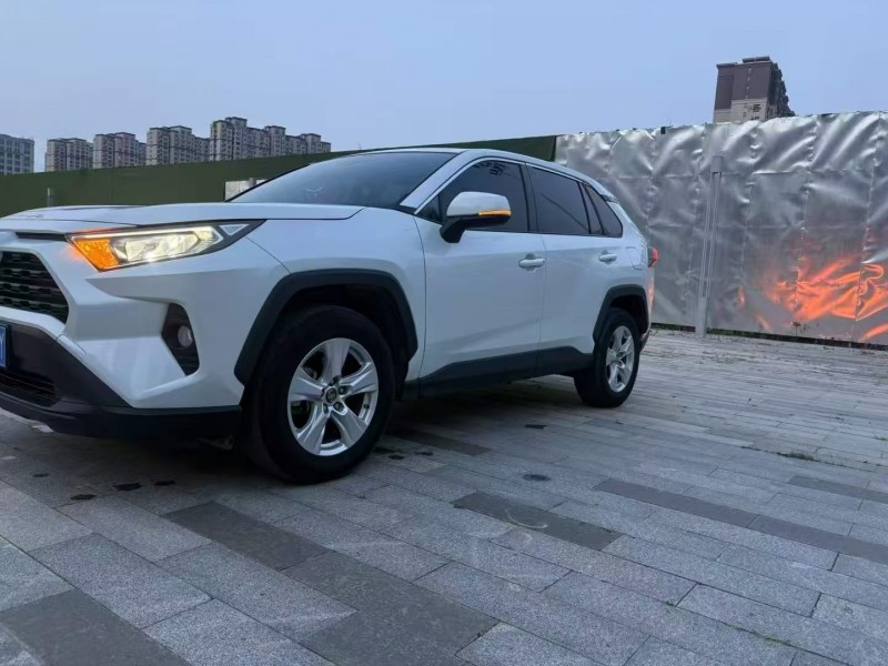 苏州23年丰田RAV4荣放2