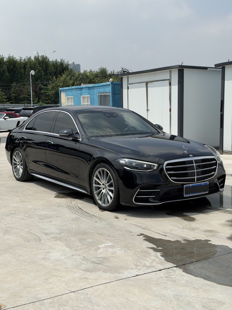 新乡23年奔驰S2