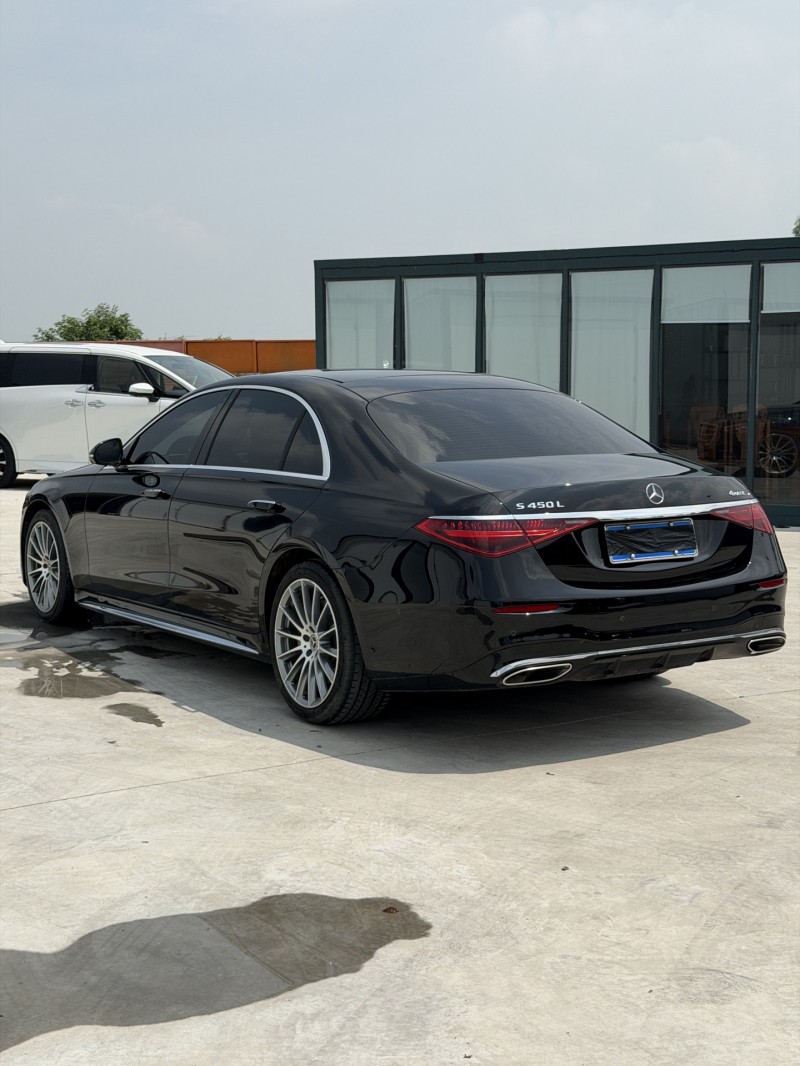 新乡23年奔驰S8
