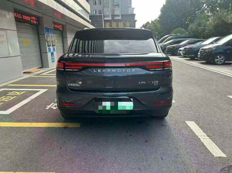 淮北25年零跑汽车C119