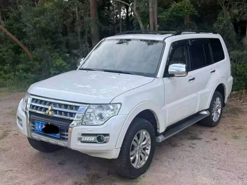 广州20年三菱帕杰罗3