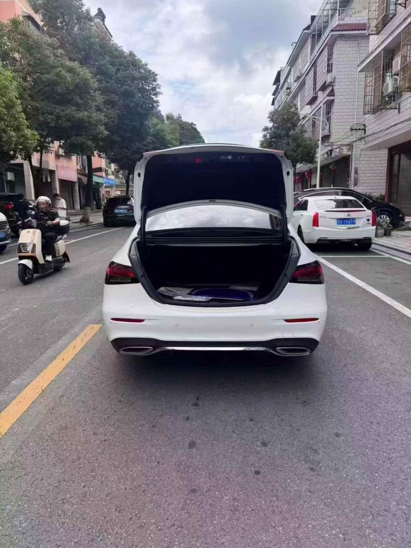 长沙23年奔驰E8