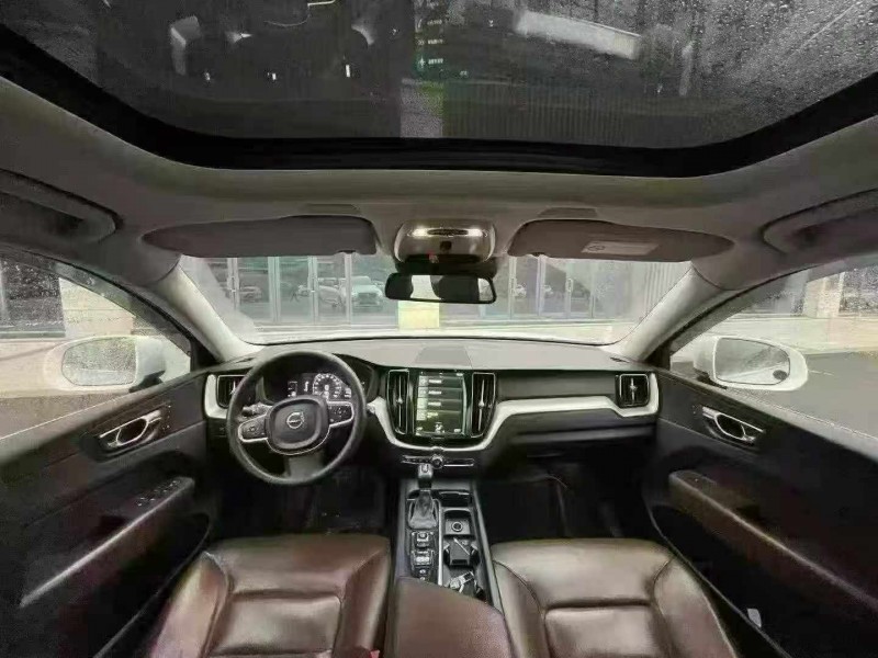 重庆18年沃尔沃XC604
