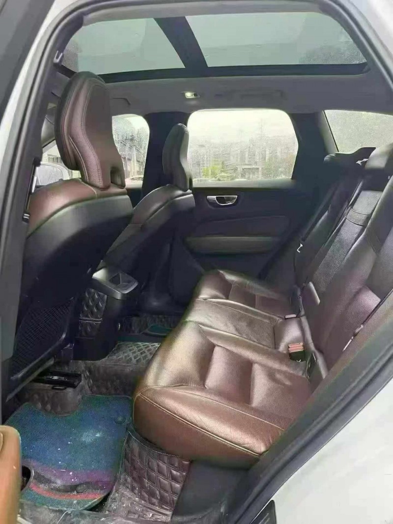 重庆18年沃尔沃XC606