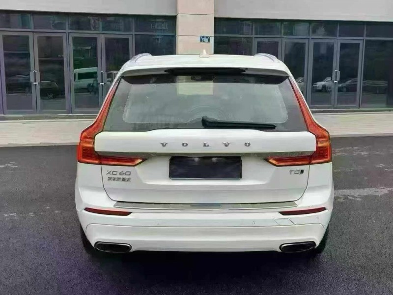 重庆18年沃尔沃XC608