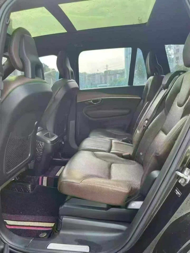 重庆20年沃尔沃XC906