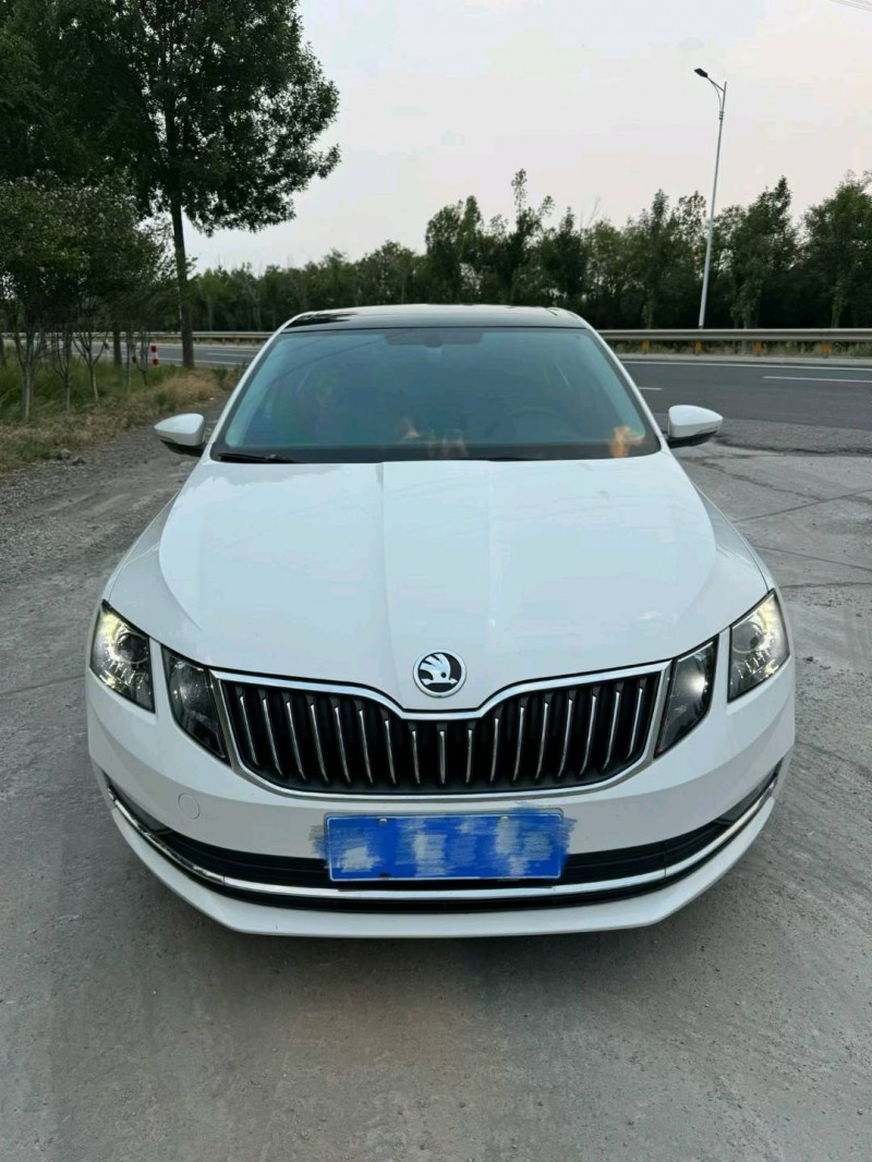 东营21年斯柯达明锐1
