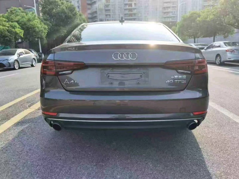广州18年奥迪A4L9