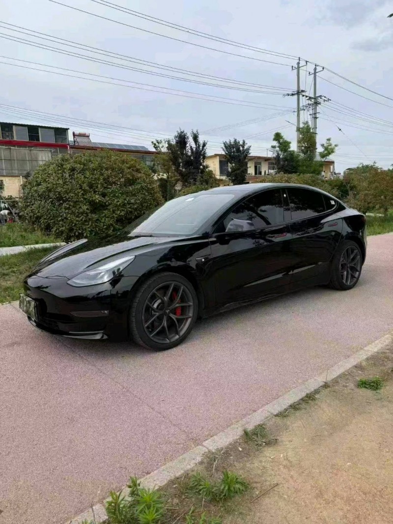 枣庄23年特斯拉MODEL 32