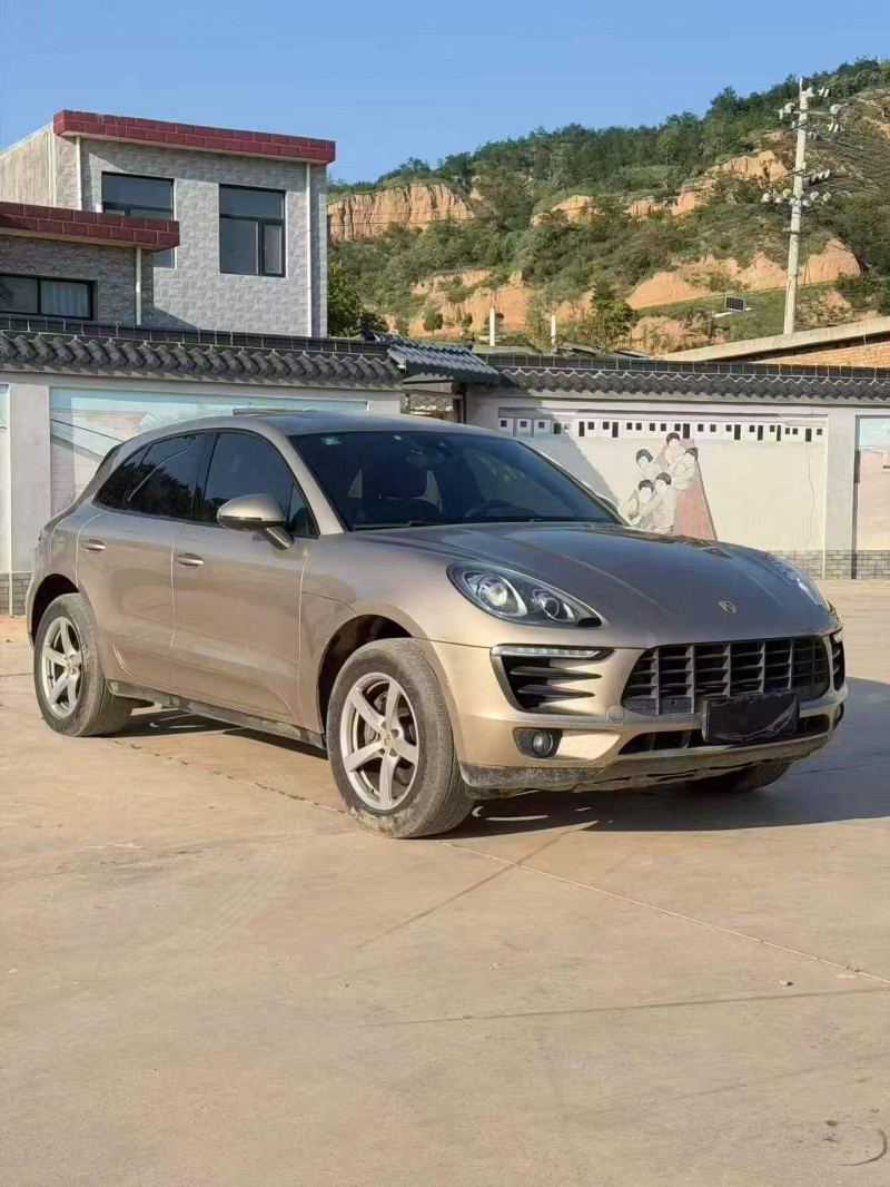 天水16年保时捷Macan3