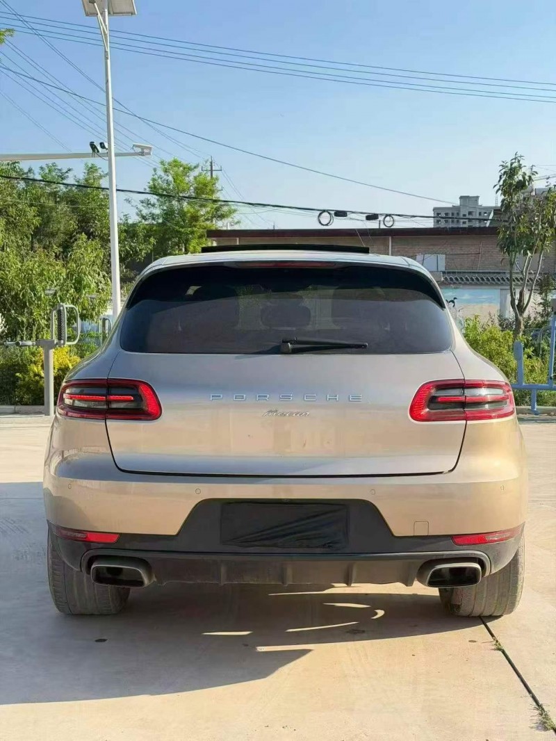 天水16年保时捷Macan8