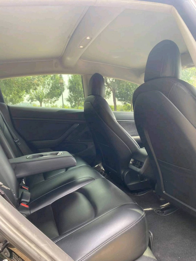 日照21年特斯拉MODEL 33