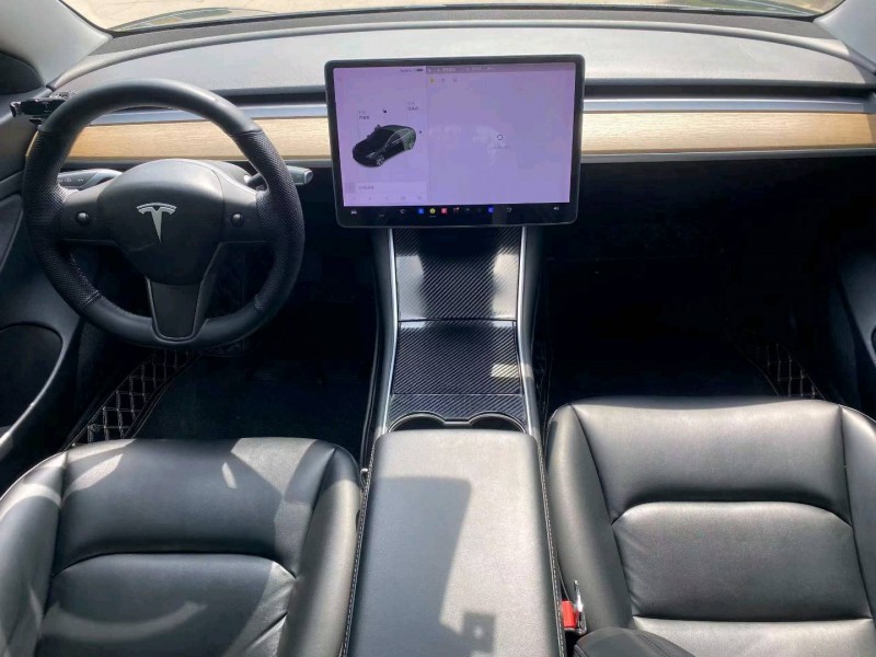 日照21年特斯拉MODEL 35