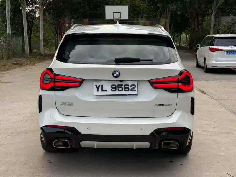 东营22年宝马X37