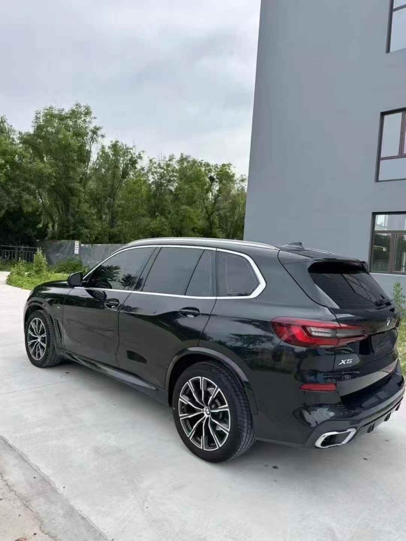 济宁22年宝马X57