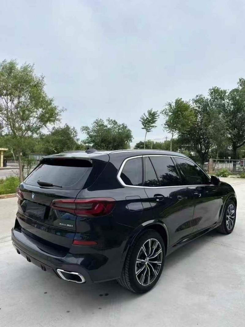 济宁22年宝马X58