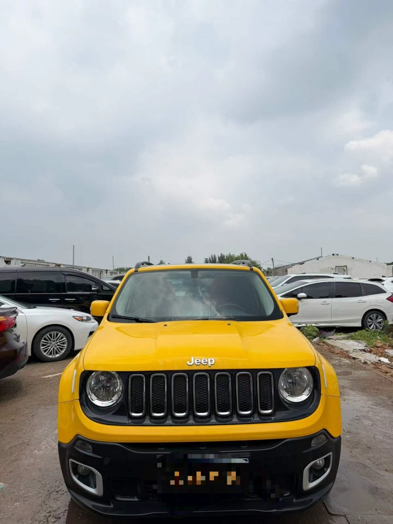 鹤壁18年Jeep自由侠1