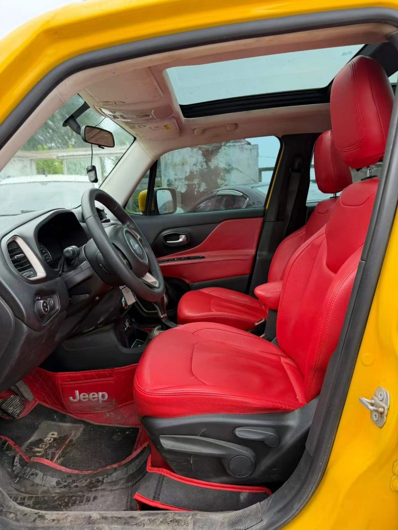 鹤壁18年Jeep自由侠5