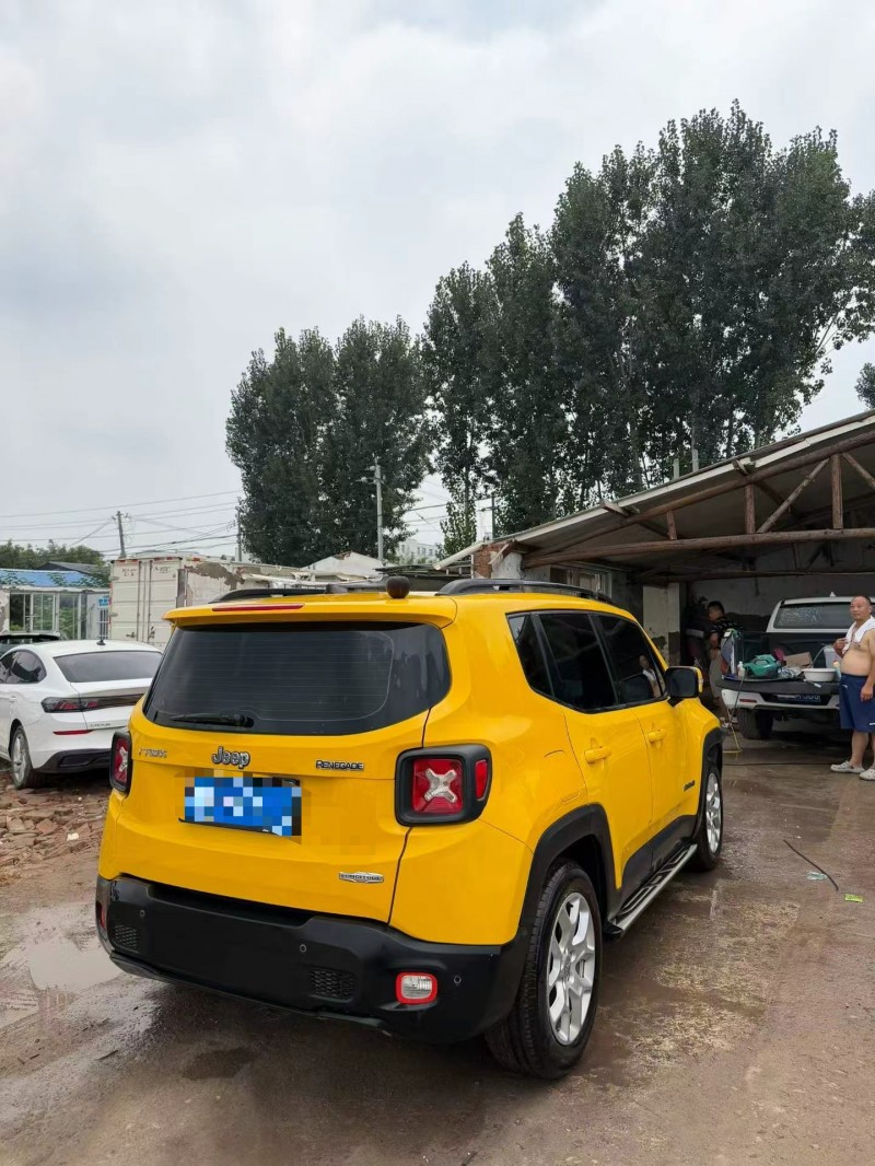 鹤壁18年Jeep自由侠8