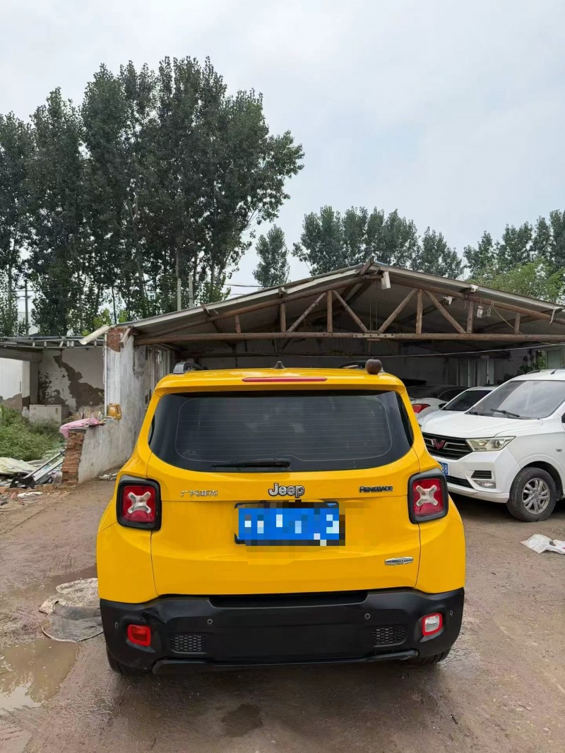 鹤壁18年Jeep自由侠9