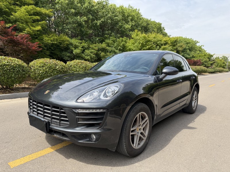 淄博18年保时捷Macan2